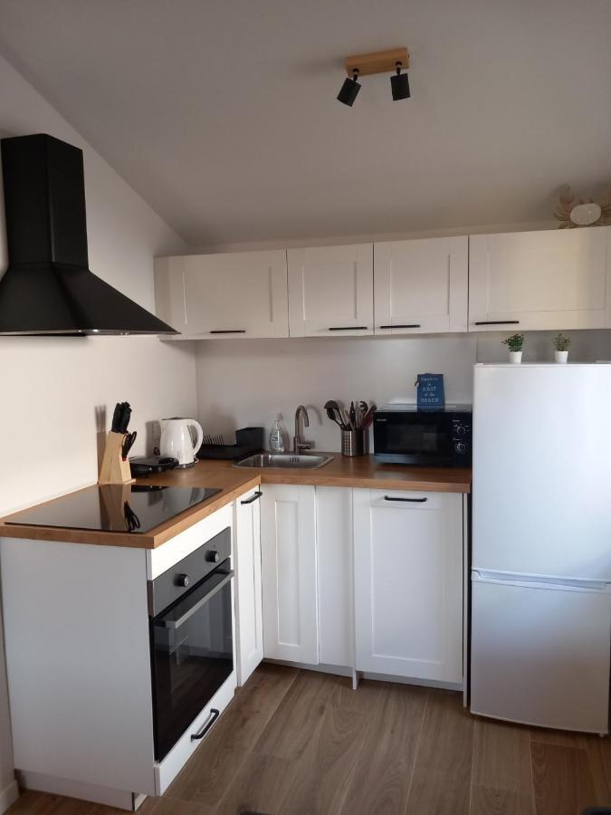 Apartmani Luni Premantura Esterno foto